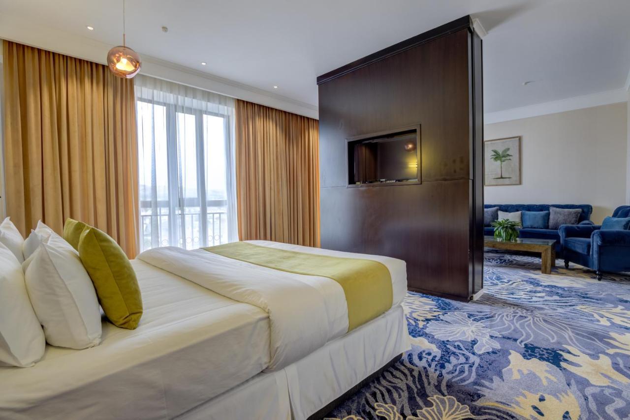 Garden Hotel & Spa Бишкек Екстериор снимка