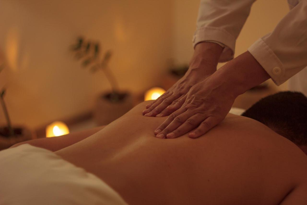 Garden Hotel & Spa Бишкек Екстериор снимка